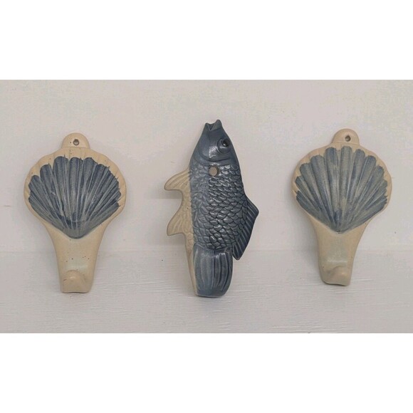 Lot 3 Handmade Pottery Blue Shell Fish Wall Hook Glazed Beach House Nautical - Picture 1 of 11